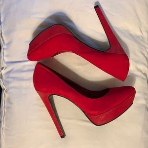 Red Women Pumps